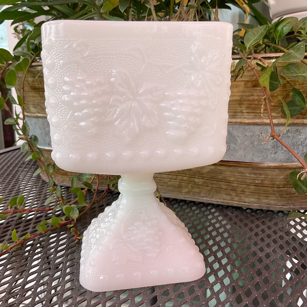 Vintage Westmoreland Paneled Grape Milk Glass Pedestal Planter Jardiniere Bowl